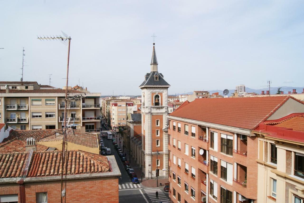 Ferienwohnung Calfred Iglesia Santa Teresita Logroño Exterior foto